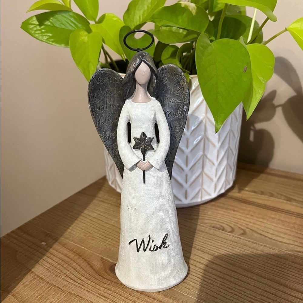 Angel figurine